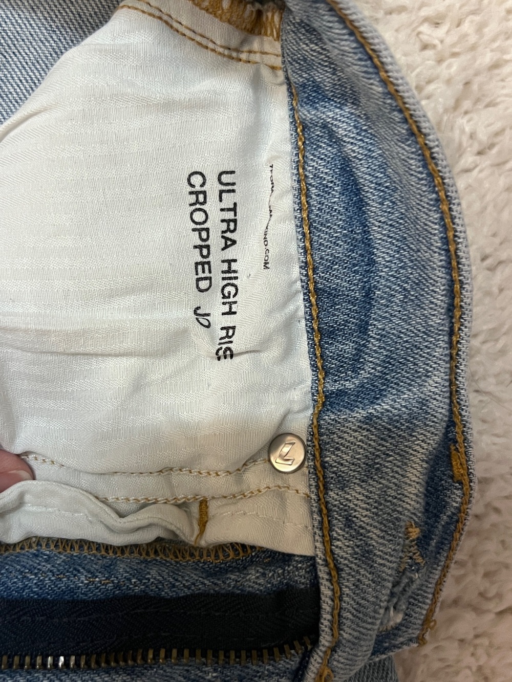 7 For All Mankind Ultra High Rise Cropped Jo in Luxe Vintage - Picture 9 of 12